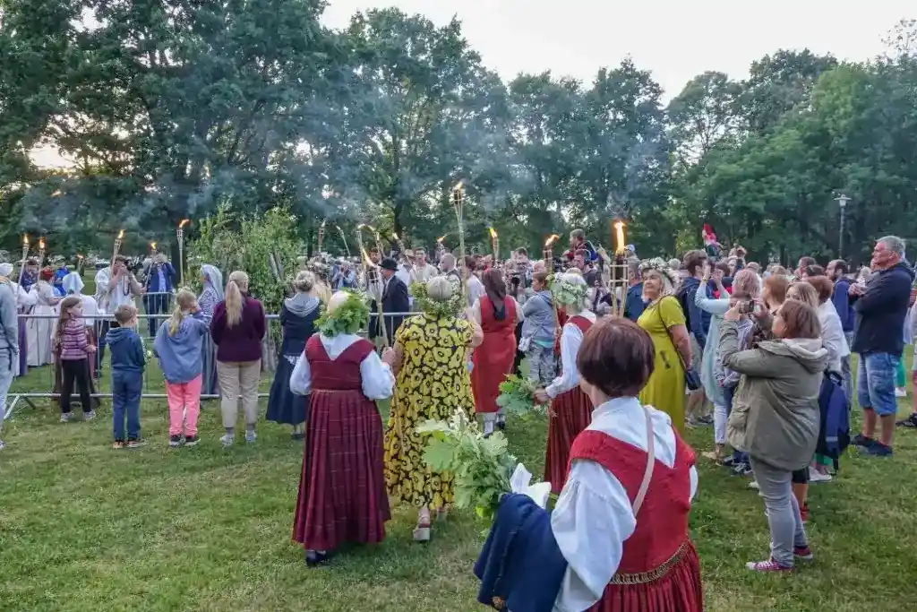 Jāņu nakts zaļumballe