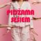 Pikantu pavērsienu komēdija “Pidžama sešiem”