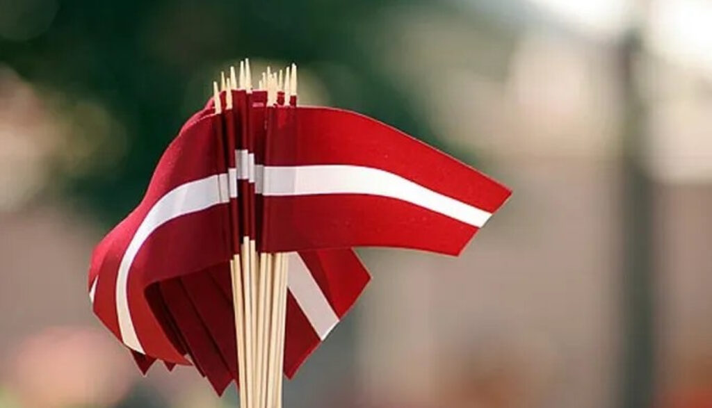 Valsts svētku svinīgais sarīkojums Ādažos