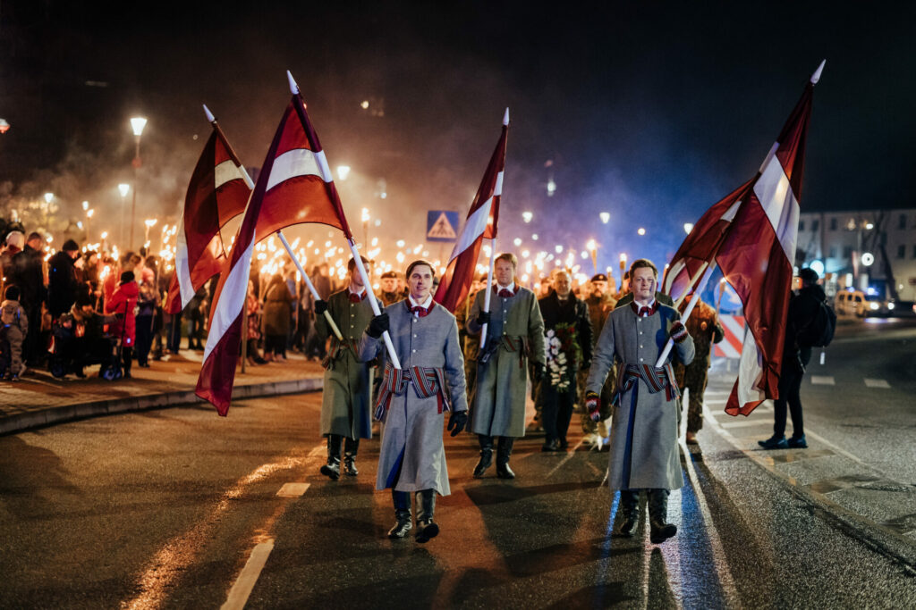 Lāpu gājiens Valmierā