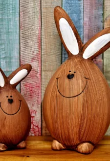 Lieldienas Kurmālē: Leļļu teātris, olu ripināšana un svētku atrakcijas